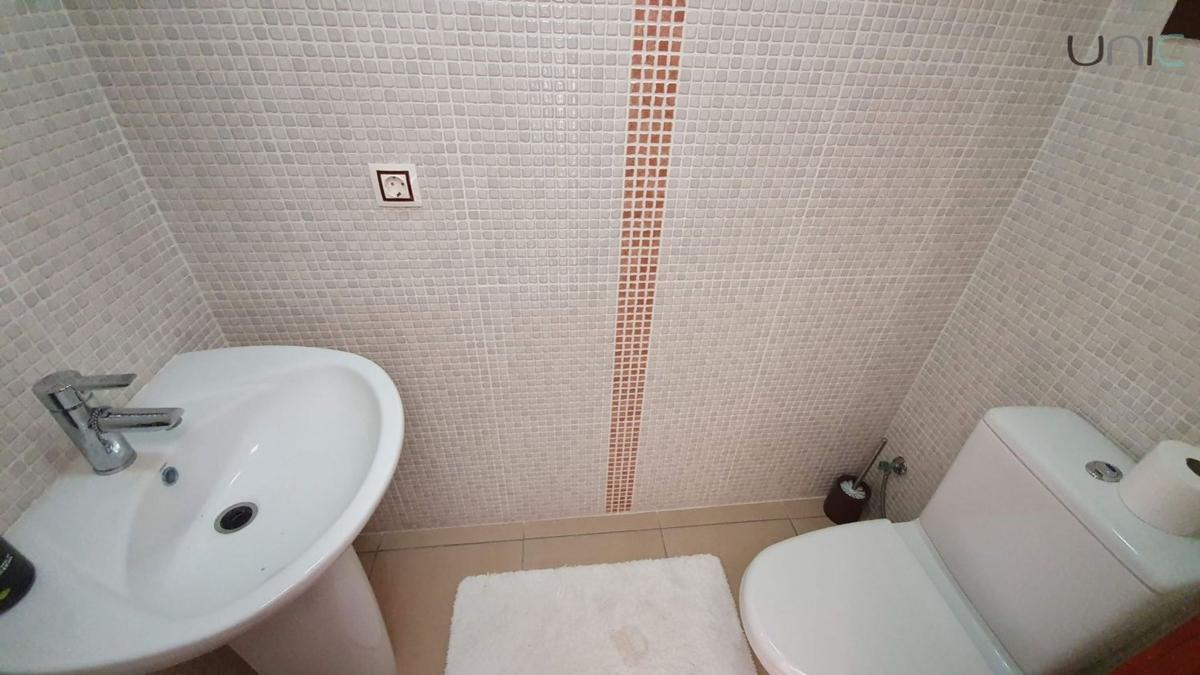 Venta de chalet adosado en Chalet adosado en Avenida Baronia de Polop, 49, Casco urbano, Polop , Polop photo 1
