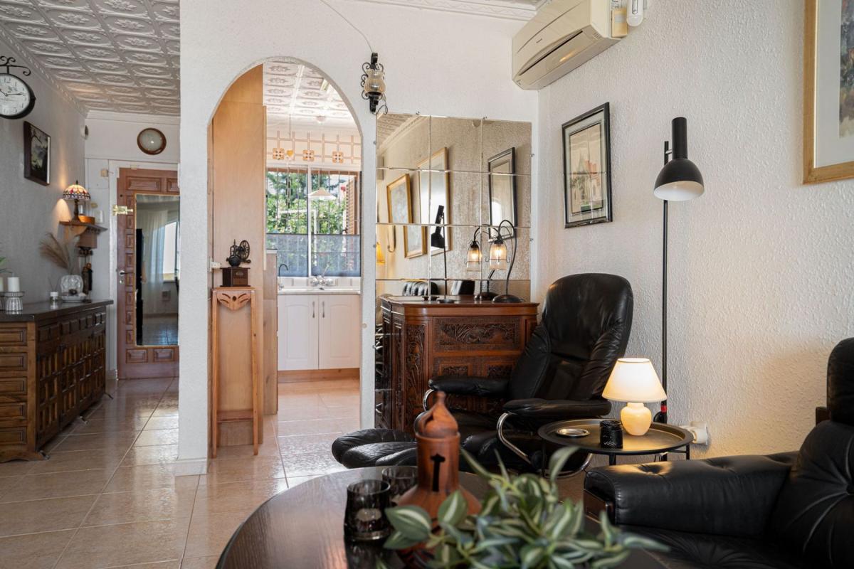 Sprzedaż szeregowego domku w Chalet adosado en Calle Zaragoza, Cabo Cervera, Torrevieja , Torrevieja photo 5
