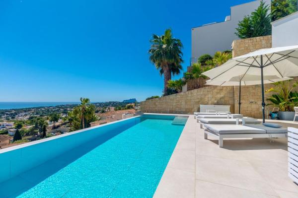 Casa o chalet independiente en Pinar de Advocat-Cometa, Moraira photo 2