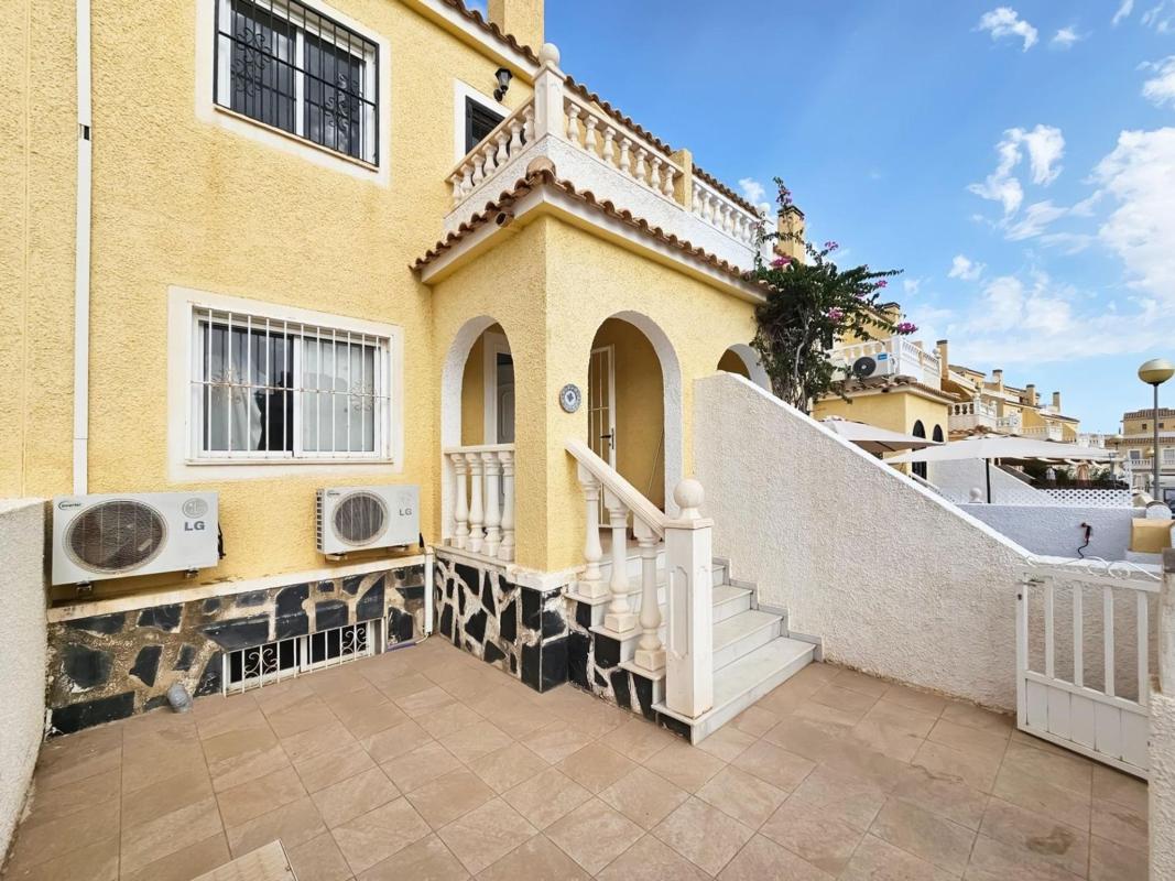 Properties for sale and rent in Spain photo 1