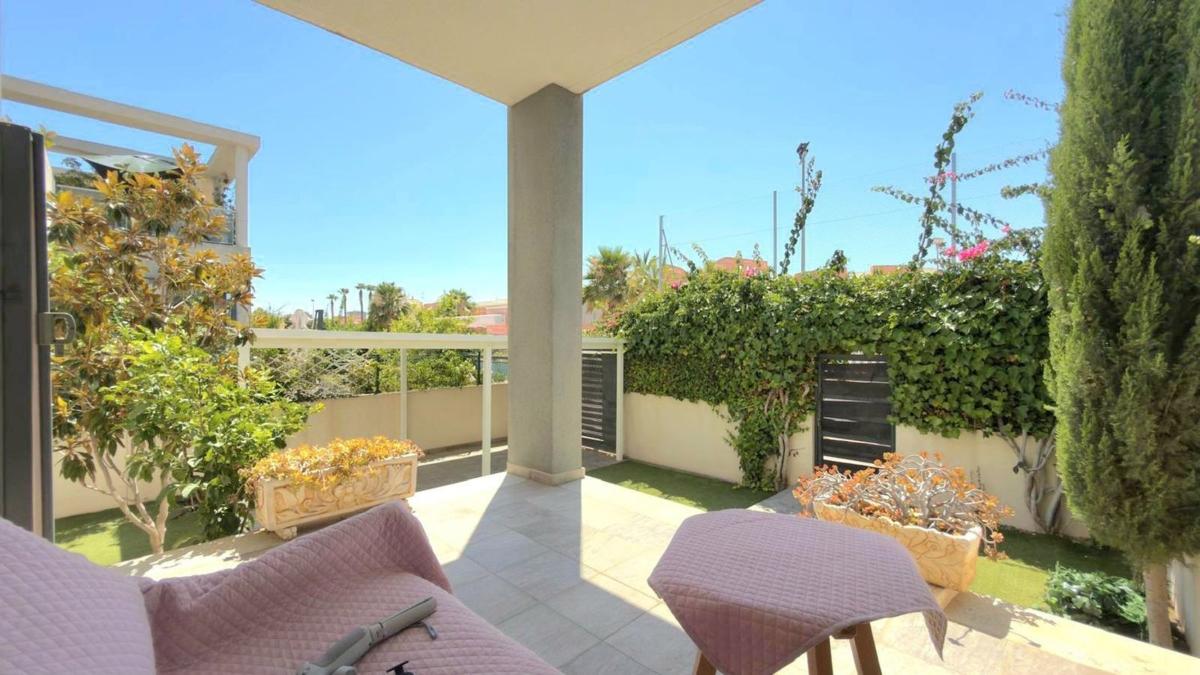 Sale of townhouse in Chalet adosado en Aguas Nuevas, Torrevieja , Torrevieja photo 4