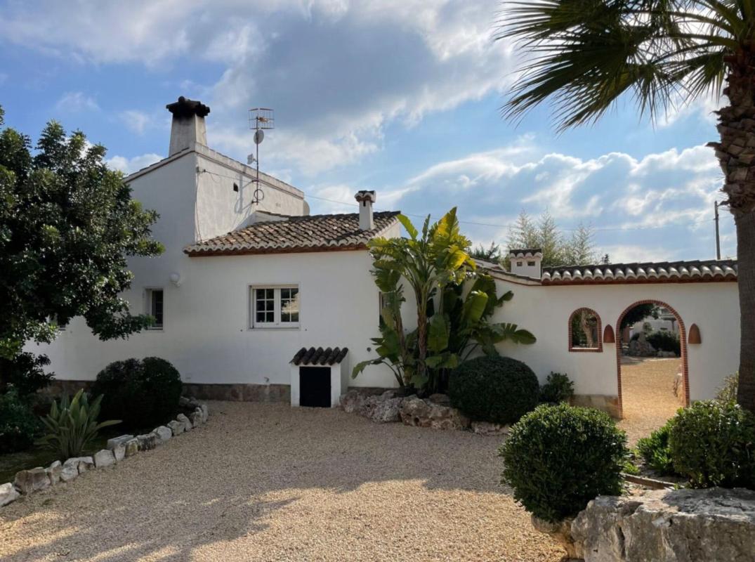 Propiedades en venta y alquiler en España photo 2