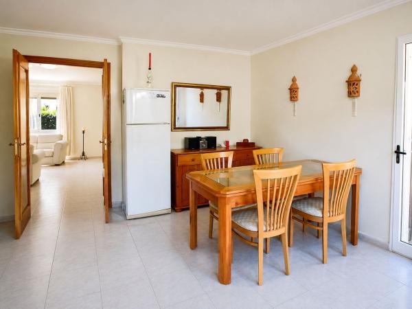 Chalet adosado en Orba thumbnail 1
