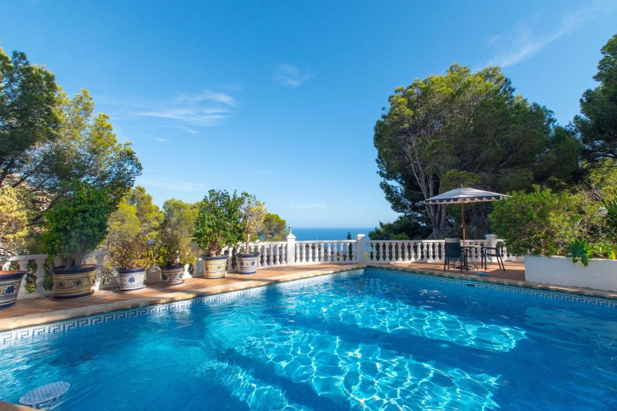 Properties for sale and rent in Spain photo 1
