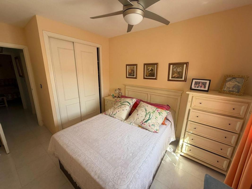 Sale of townhouse in Chalet adosado en Calle Aida, La Siesta - El Salado - Torreta, Torrevieja , Torrevieja photo 3
