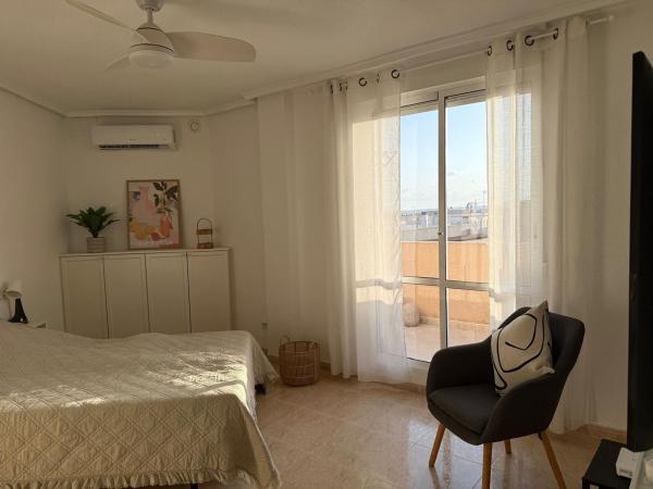 Ático en venta en  Ático en Calle San Pascual, 235, Antonio Machado, Torrevieja, Torrevieja photo 3