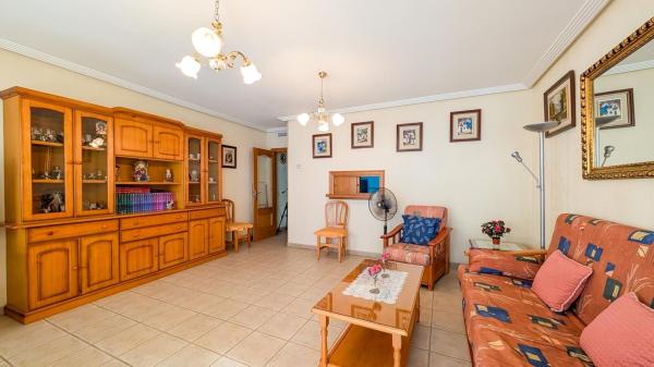 Sprzedaż mieszkania w Piso en Calle Marquès Molins, Centro, Santa Pola, Santa Pola
thumbnail 1