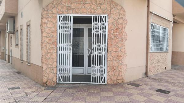 Chalet adosado en Calle Vega Baja, Jacarilla photo 1