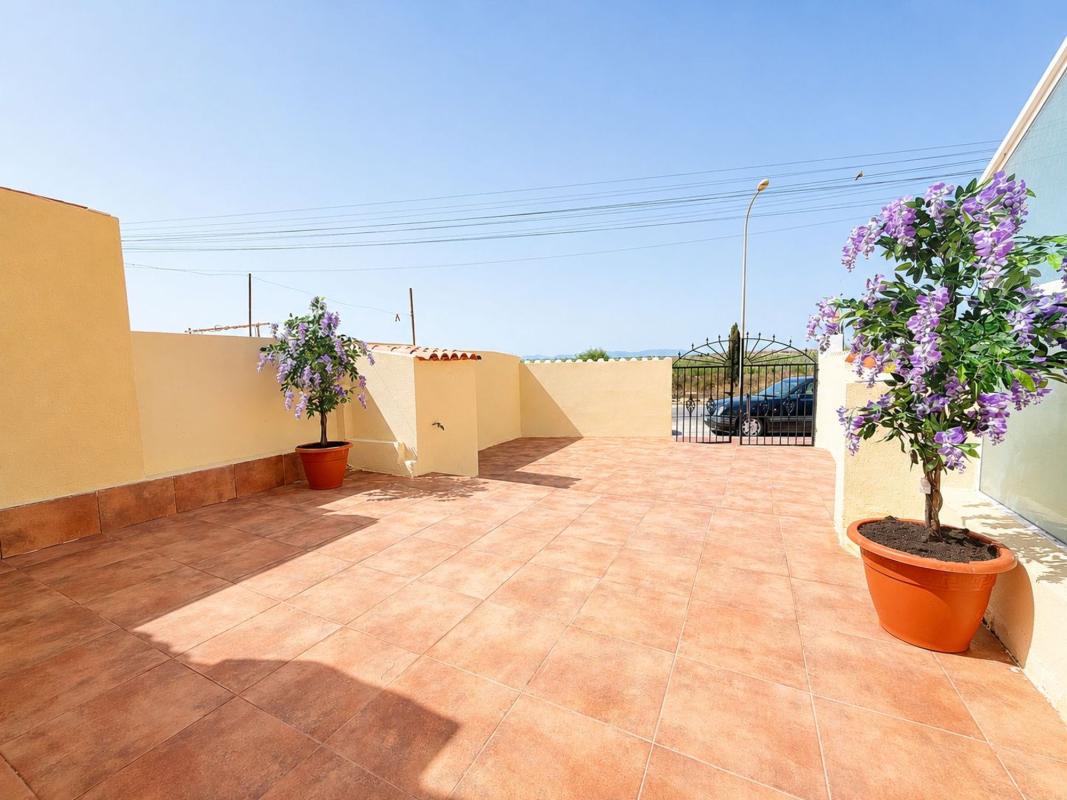 Sale of independent chalet in Casa o chalet en La Siesta - El Salado - Torreta, Torrevieja, Torrevieja
photo 2