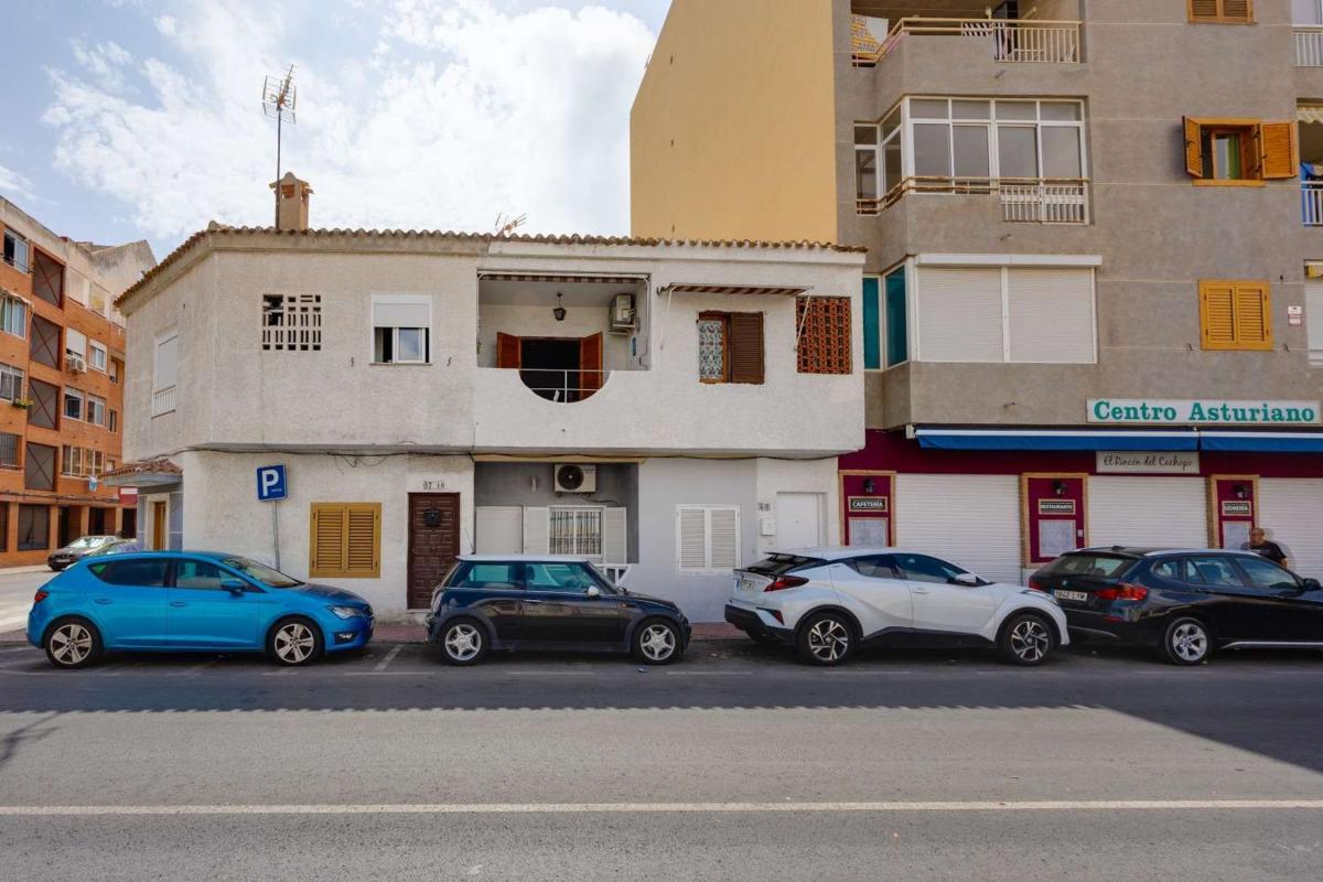 Sprzedaż mieszkania w Piso en Calle Urbano Arregui, El Acequión, Torrevieja, Torrevieja
photo 2