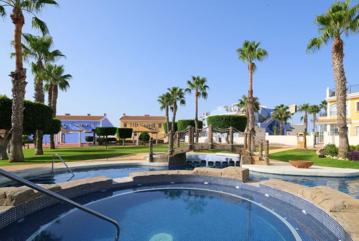 Sprzedaż mieszkania w Piso en Lomas de Cabo Roig, Orihuela, Orihuela
 photo 2