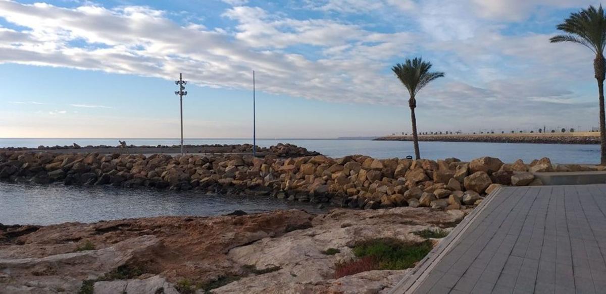 Building Residential of 63m2 for sale in Torrevieja photo 2