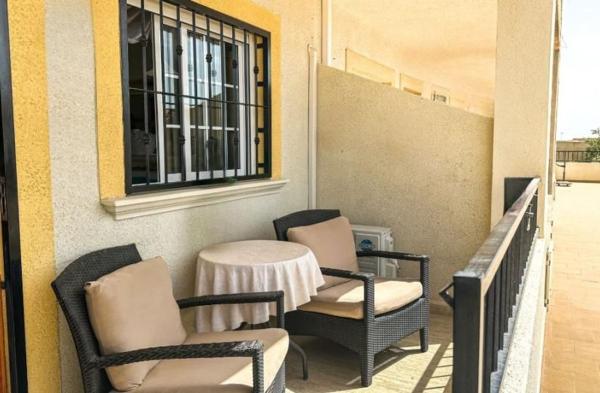 Chalet adosado en Desamparados-Hurchillo-Torremendo, Orihuela thumbnail 1