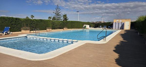 Chalet adosado en Calle Orión, La Siesta - El Salado - Torreta, Torrevieja photo 1