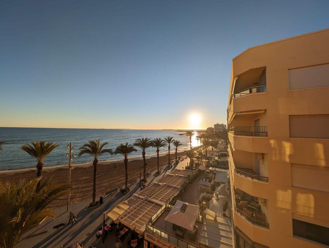 Sprzedaż mieszkania w Piso en Nuestra Sra De Monserrate, Playa del Cura, Torrevieja, Torrevieja
photo 2