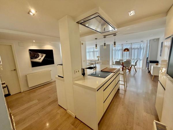 Venta de piso en Piso en Calle Reis Catòlics, 20 , Portal b, 5 e, Ensanche-Diputación, Alicante / Alacant, Alicante / Alacant
photo 1
