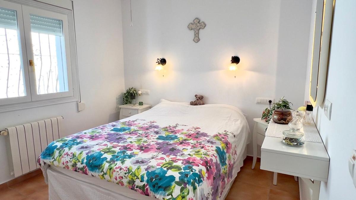 Properties for sale and rent in Spain photo 5