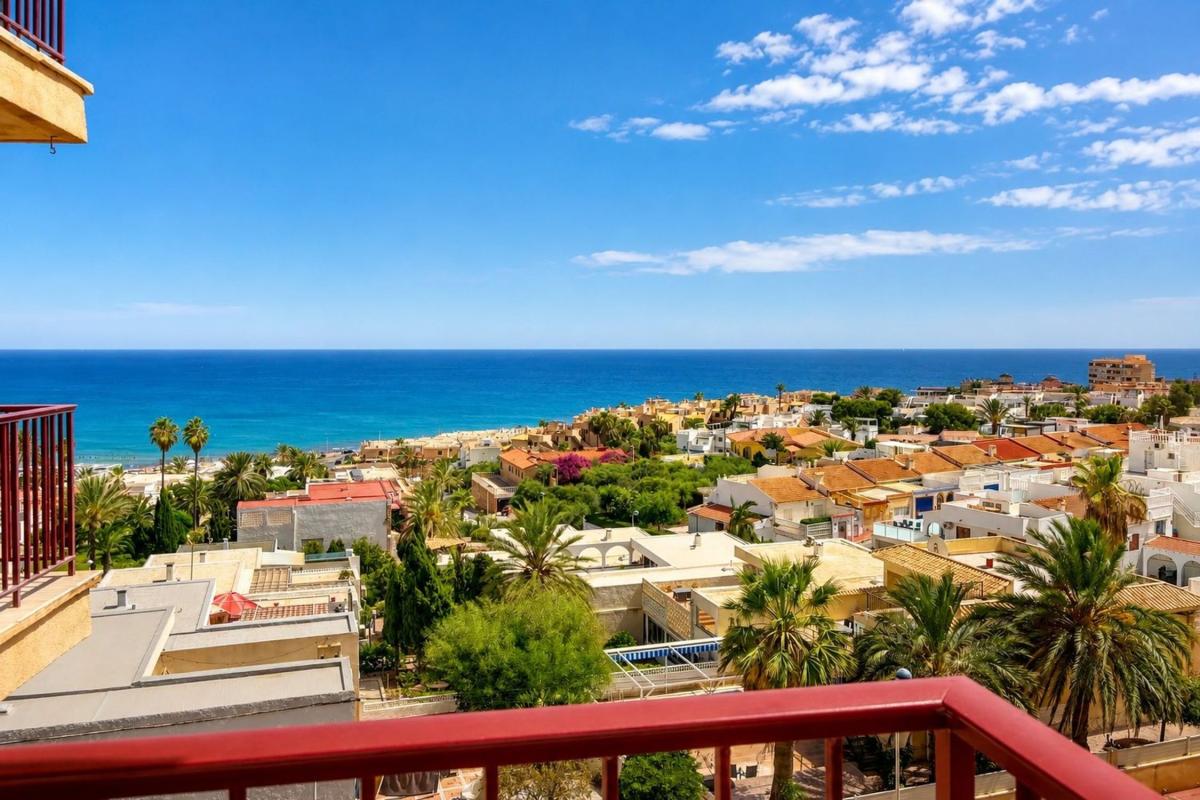 Venta de piso en Piso en Cabo Cervera, Torrevieja, Torrevieja
photo 1