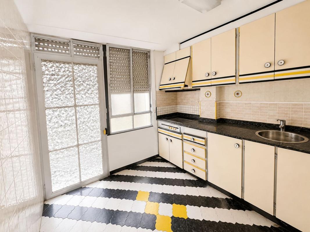 Sale of apartment in Piso en Calle Pare Pedro Juan de Molina, Onil, Onil
photo 3