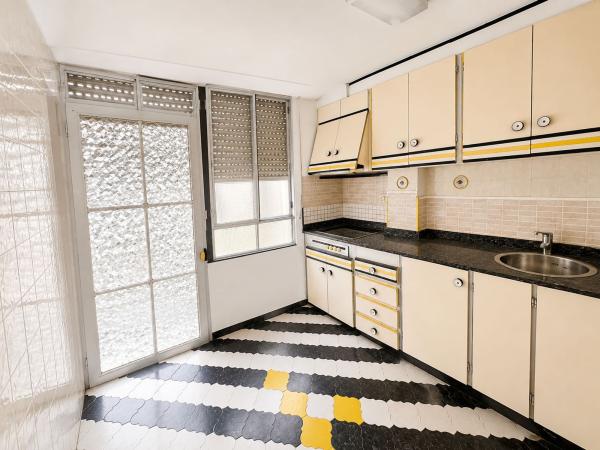 Sale of flat in Piso en Calle Pare Pedro Juan de Molina, Onil, Onil
thumbnail 2
