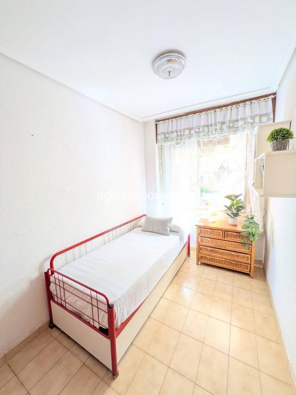 Продажа квартиры на Piso en Calle de Santa Faç, Puerto, Benidorm, Бенидорм
photo 3