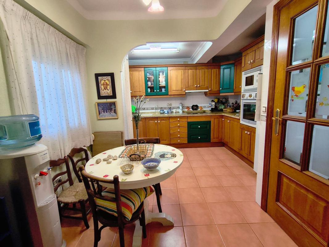 Venta de piso en Piso en Avenida d'Aguilera, Benalúa, Alicante / Alacant, Alicante / Alacant
photo 1