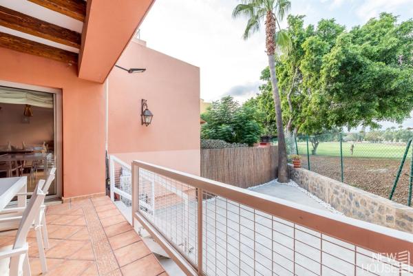Chalet adosado en Calle Clara Campoamor, Alicante Golf, Alicante / Alacant photo 3