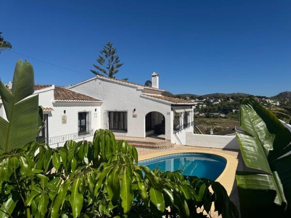 Chalet wolnostojący na sprzedaż w  Casa o chalet en Benimeit-Tabaira, Moraira, Moraira photo