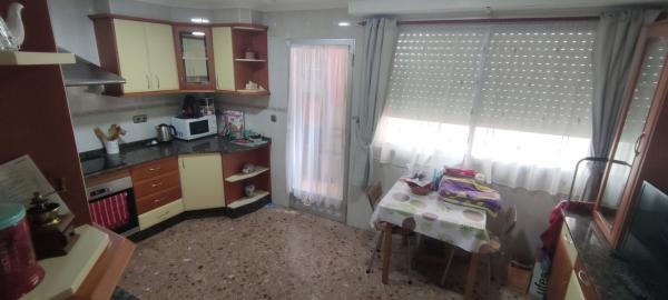 Sprzedaż mieszkania w Piso en Calle Ramón y Cajal, 12, Centro, Santa Pola, Santa Pola
thumbnail 1