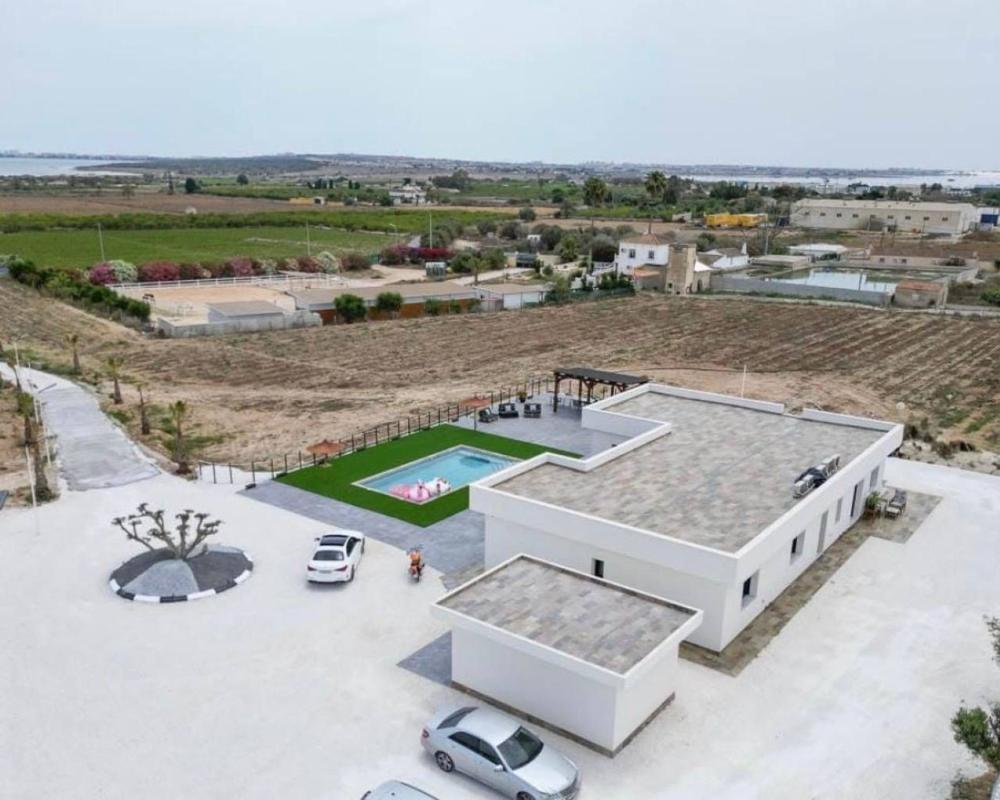 Продажа отдельного шале в Casa o chalet en Centro, Rojales, Рохалес photo 3