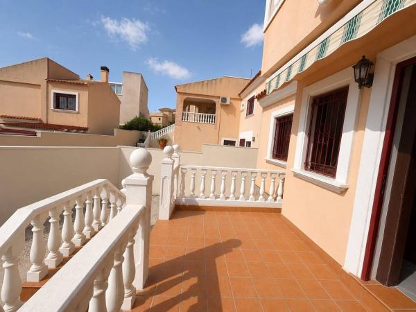 Casa o chalet independiente en Calle Tramontana s/n, Villamartín, Orihuela photo 1
