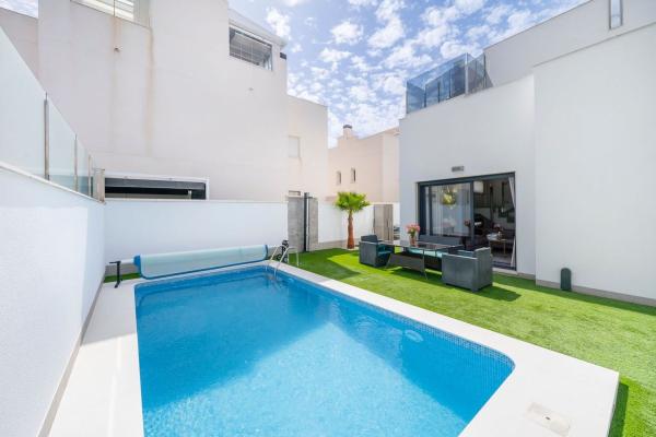 Casa o chalet independiente en Parque Acuático - Sector 25, Torrevieja photo 4