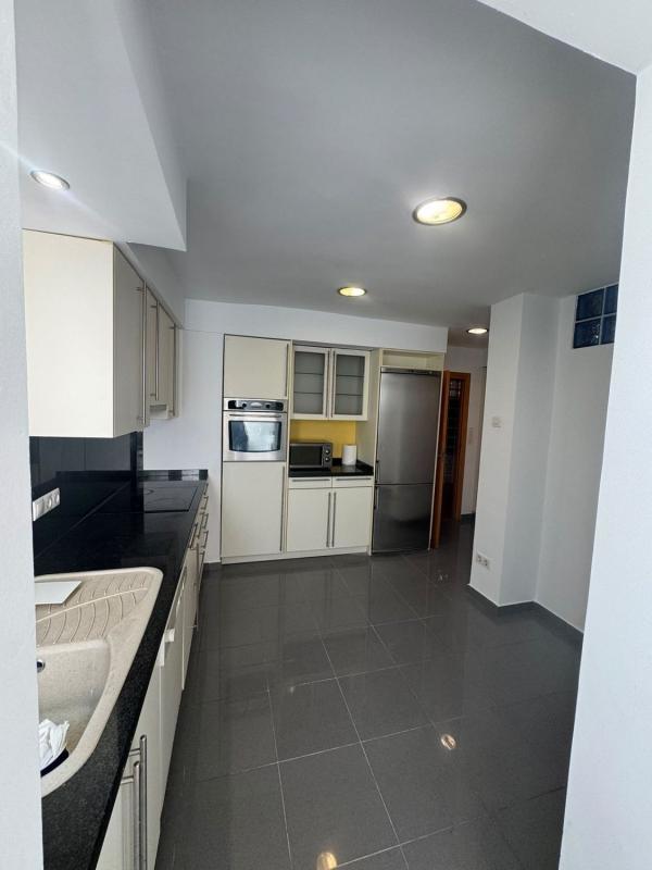 Sale of apartment in Piso en Centro - Muelle Pesquero, Torrevieja, Torrevieja
 photo 4