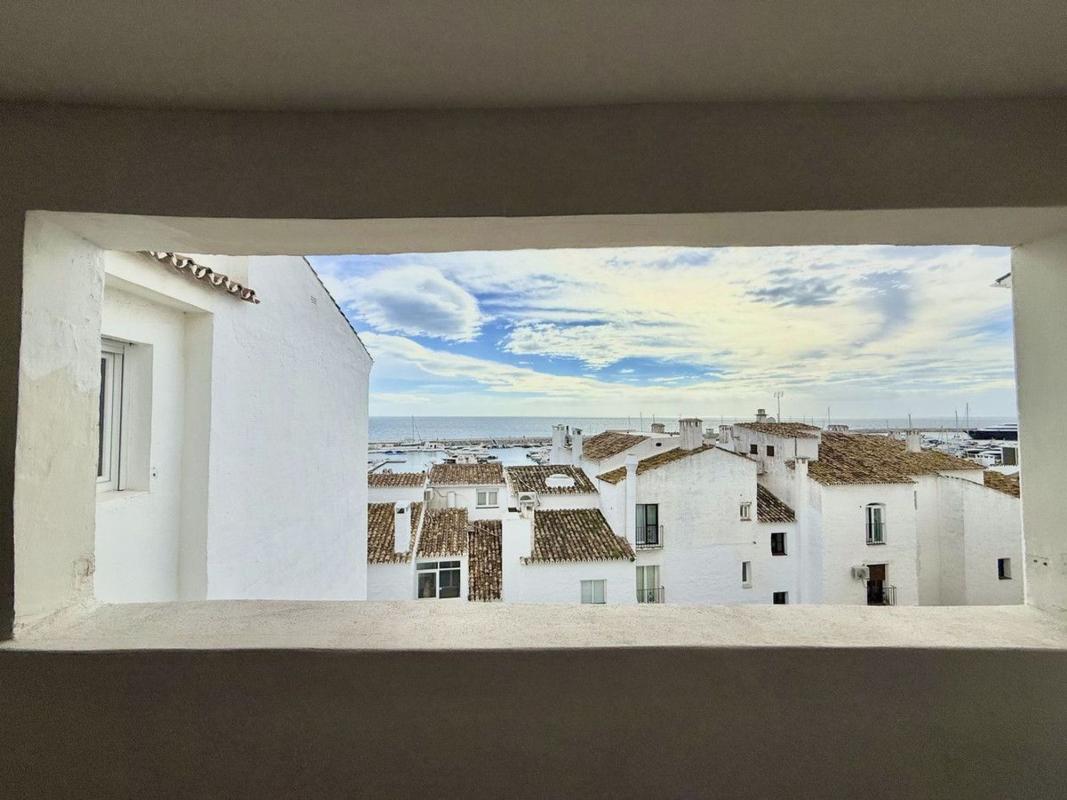 Продажа квартиры на Piso en Puerto Banús, Marbella, Марбелла
 photo 2