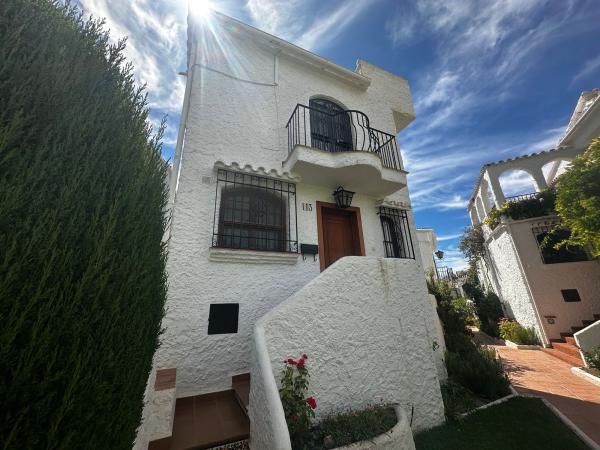 Casa o chalet independiente en Calle los Crisantemos, Capistrano, Nerja photo 1