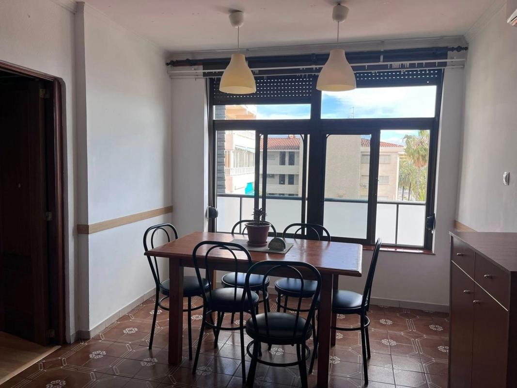 Sprzedaż mieszkania w Piso en Avenida Antonio Machado, 12, Solymar - Puerto Marina, Benalmádena, Benalmádena
photo 1