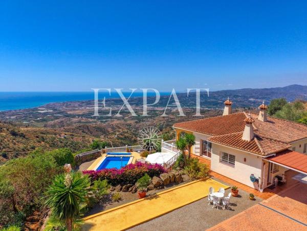 Rustic farm for sale in Finca rústica en Arenas , Arenas photo 1