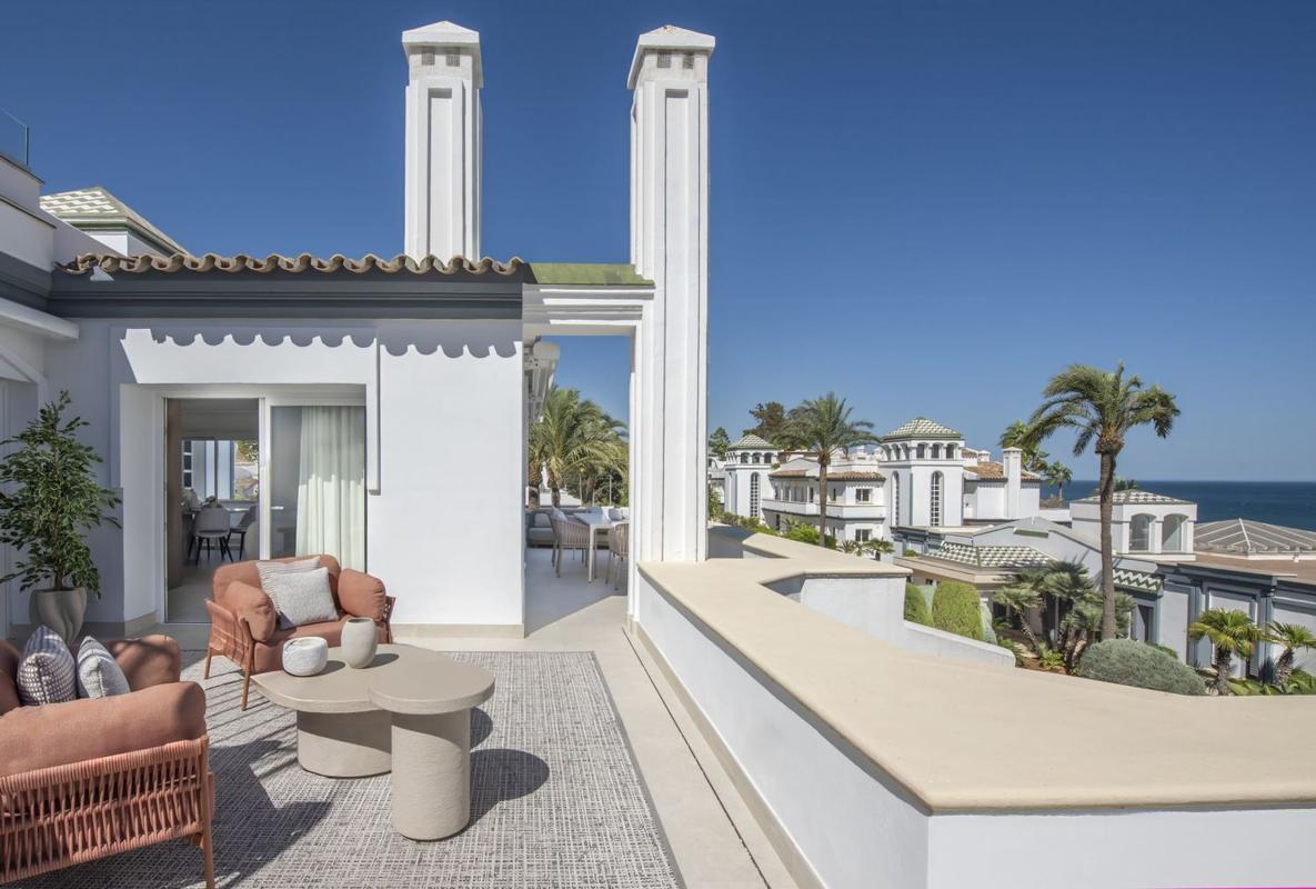 Venta de duplex en Dúplex en Urbanizacion Presidente Beach, El Velerín, Estepona, Estepona photo 5