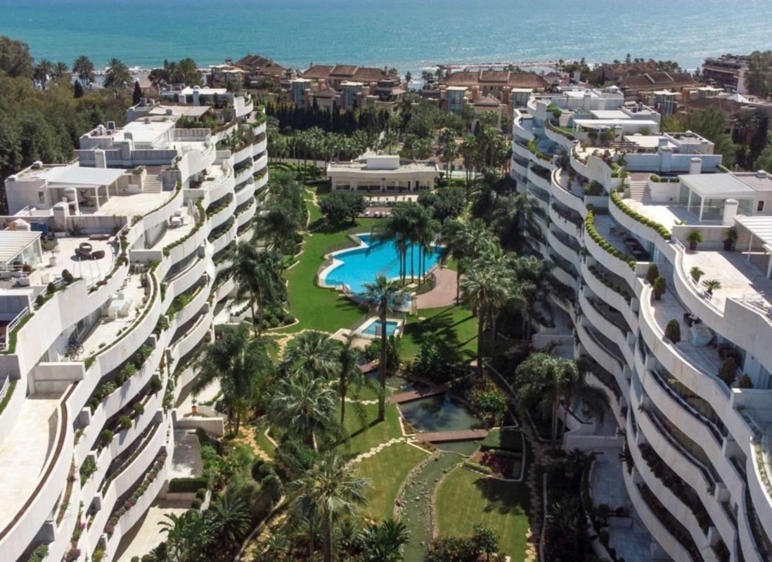 Продажа квартиры на Piso en Arrabal a Cañas, 3, Puerto Banús, Marbella, Марбелла
photo 1