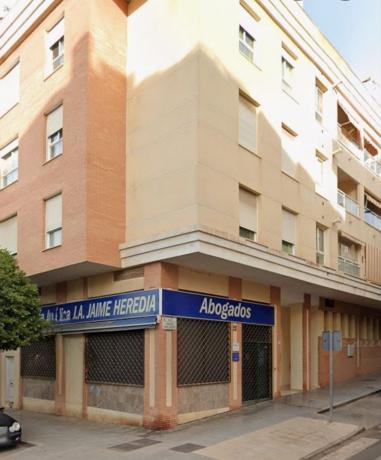 Venta de piso en Piso en Calle Francisco Tomás y Valiente, 3, El Tejar - Hacienda Bizcochero, Málaga, Málaga
thumbnail 2