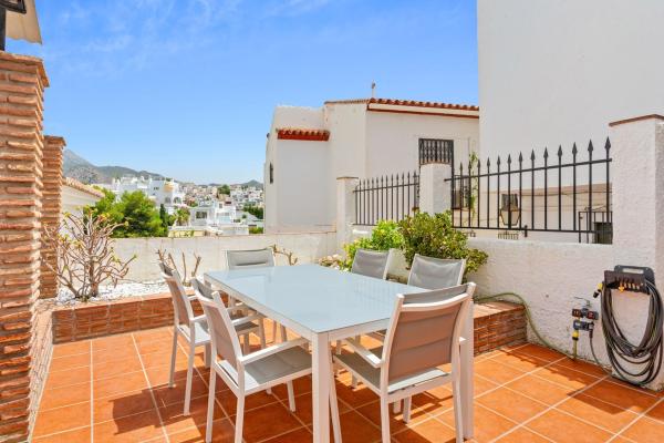 Chalet adosado en Burriana, Nerja photo 1