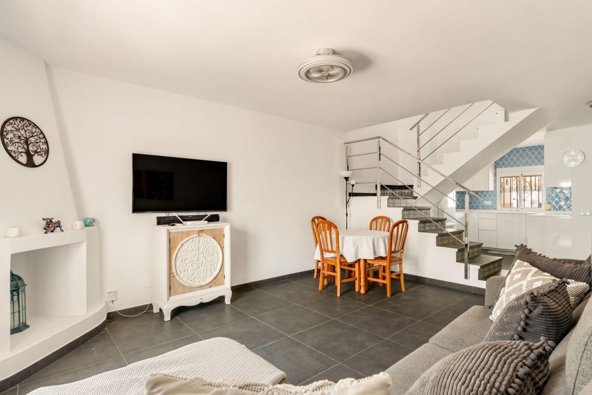 Продажа таунхауса в Chalet adosado en Burriana, Nerja , Нерха photo 4