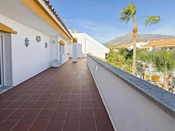 Ático en venta en  Ático en Plaza de Antonio Banderas, Puerto Banús, Marbella, Marbella photo 3