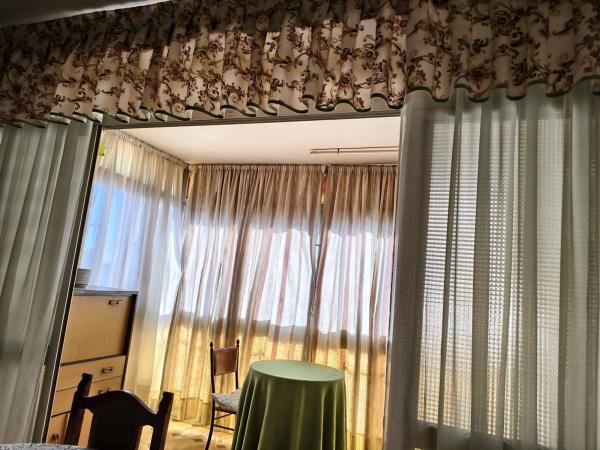 Venta de piso en Piso en Pasaje Emilio López Cerezo, 6, Cruz del Humilladero - Los Tilos, Málaga, Málaga
 photo 2