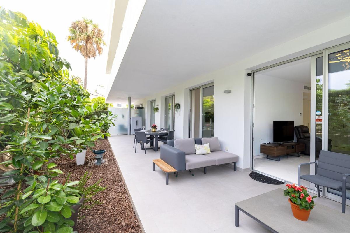 Продажа квартиры на Piso en Avenida de Bel-Air, 4, Bel-Air, Estepona, Эстепона
 photo 5