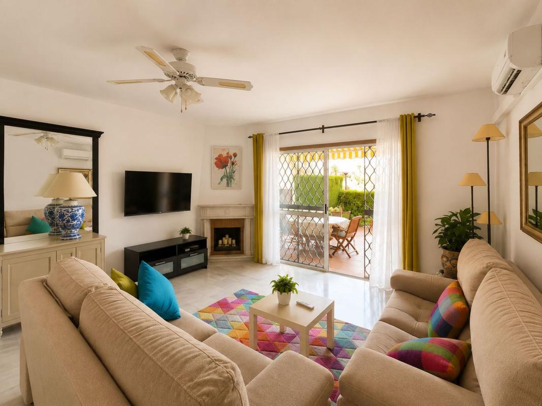 Venta de chalet adosado en  Chalet adosado en Ronda del Golf Este, 35, Nueva Torrequebrada, Benalmádena , Benalmádena photo 5