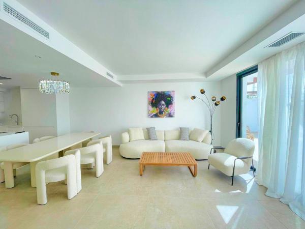 Ático en venta en  Ático en C. Lago de Sanabria, 5, Bel-Air, Estepona, Estepona photo 2