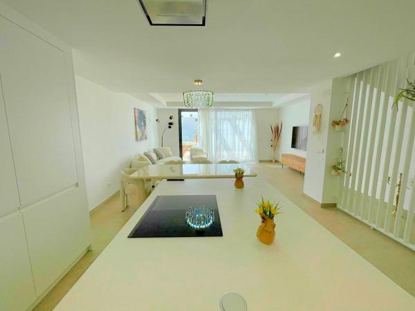 Ático en venta en  Ático en C. Lago de Sanabria, 5, Bel-Air, Estepona, Estepona photo 3