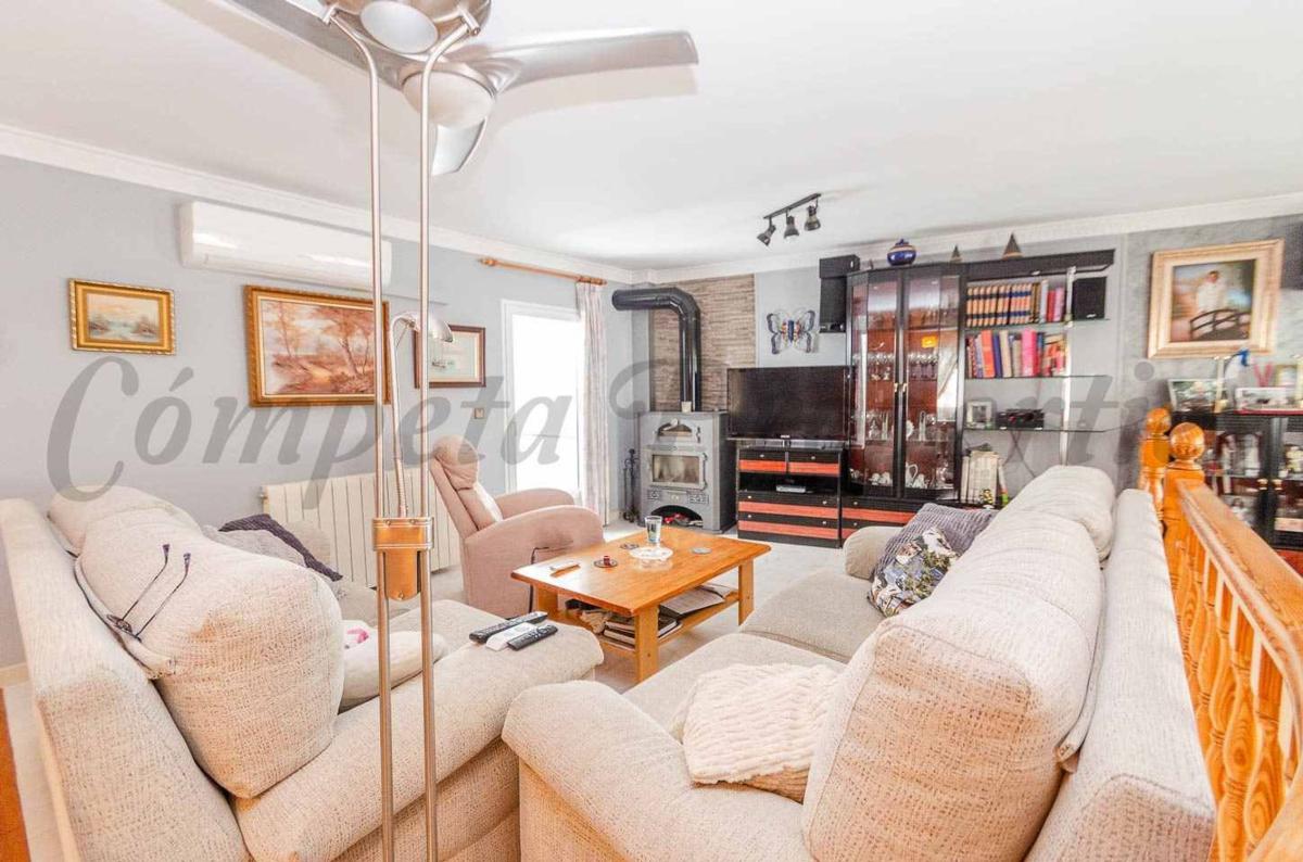 Недвижимость на продажу и в аренду в Испании photo 5