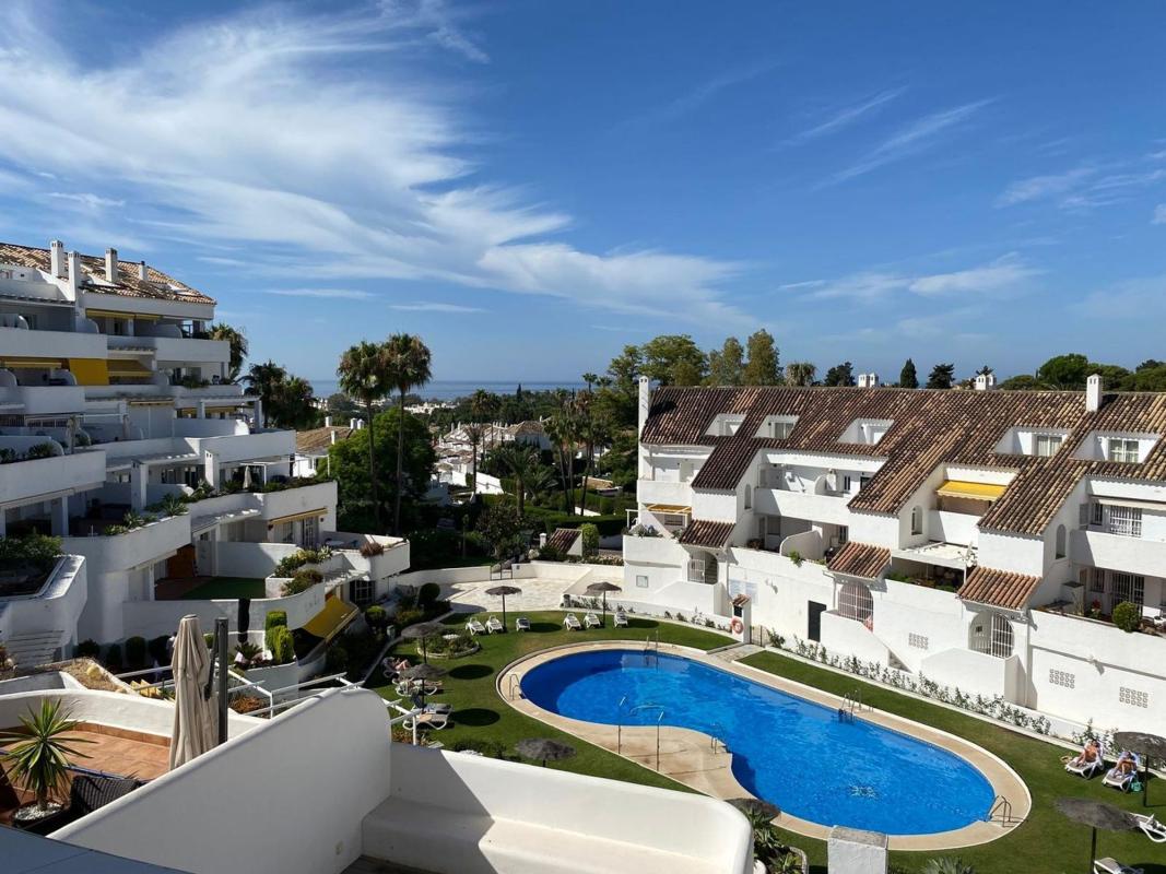 Продажа квартиры на Piso en Calle de las Adelfas, 3, Nueva Andalucía, Marbella, Марбелла
 photo 3